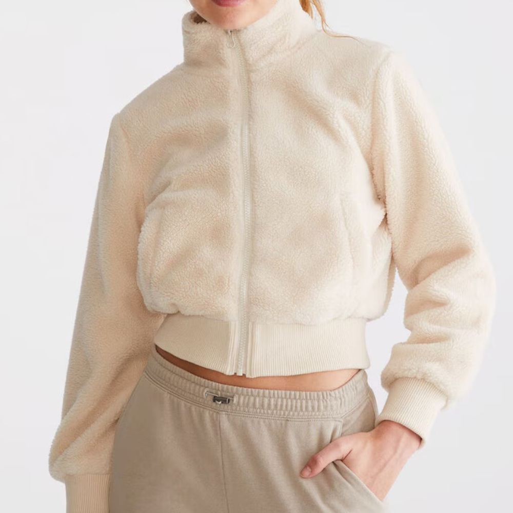 Aeropostale New Cream Color Cropped Faux Sherpa Fleece Jacket Size Medium